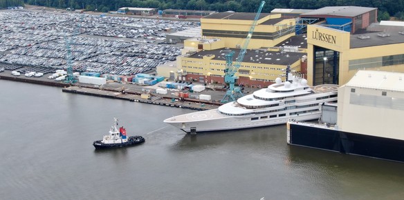 Lurssen Launch 140m Project Lightning superyachts.com